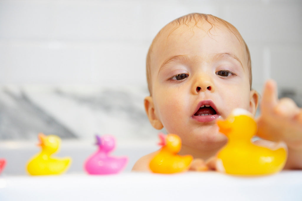 How to clean bath toys, your car seat, water bottles and other