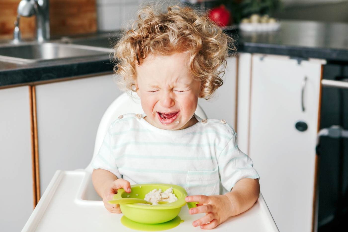 when-to-worry-about-your-toddler-s-tantrums-happiest-baby